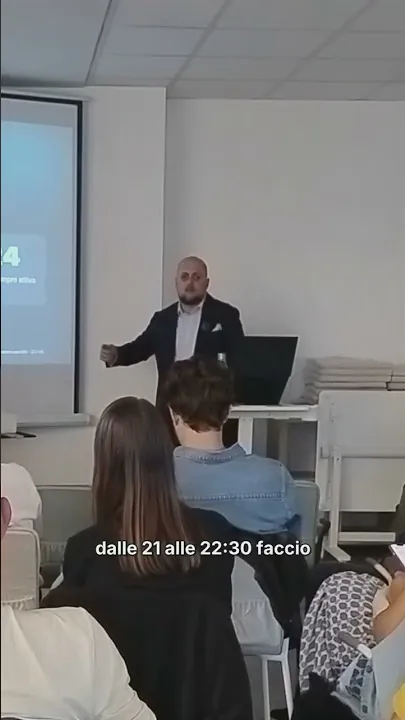 I clienti scrivono dopo le 22